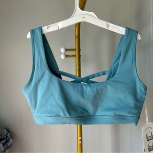 Blogilates women’s crisscross back Sport bra in cameo blue size large NEW